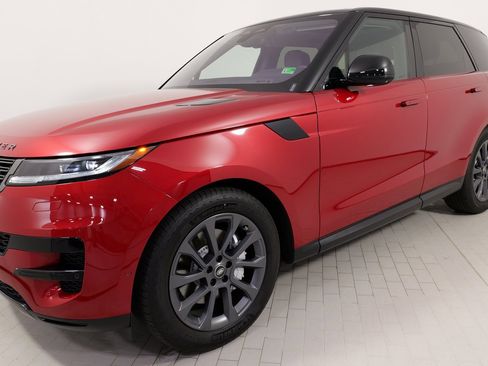 Used 2023 Land Rover Range Rover Sport SE image 3