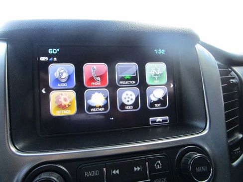 Used 2020 Chevrolet Suburban Premier image 12