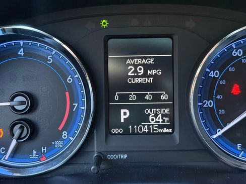 Used 2019 Toyota Corolla LE FWD image 21
