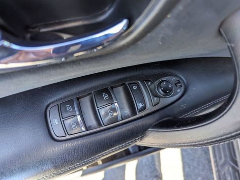 Used 2017 Nissan Armada SV image 27