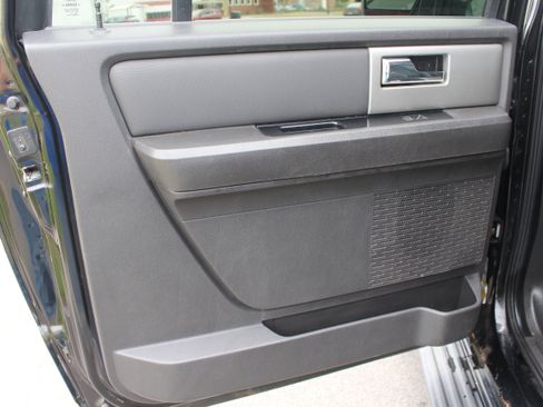 Used 2011 Ford Expedition EL Limited image 38