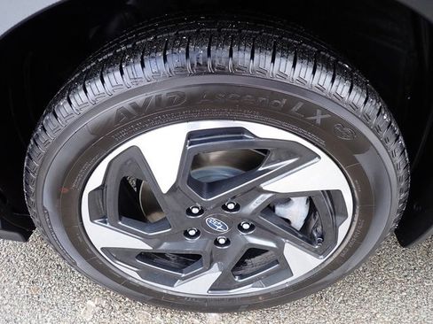 Used 2024 Subaru Crosstrek 2.5i Limited w/ Crosstrek Mirror Package image 12