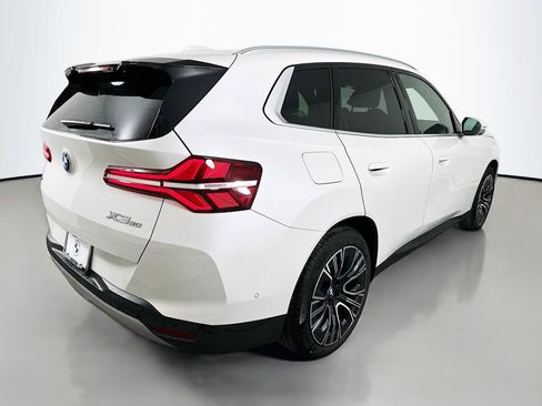 Used 2025 BMW X3 xDrive30i AWD/4WD image 5