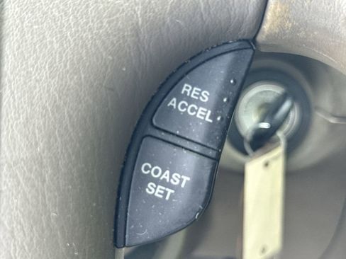 Used 2001 Hyundai Sonata FWD image 26