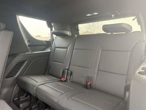 Used 2024 Chevrolet Tahoe LT w/ Luxury Package image 23