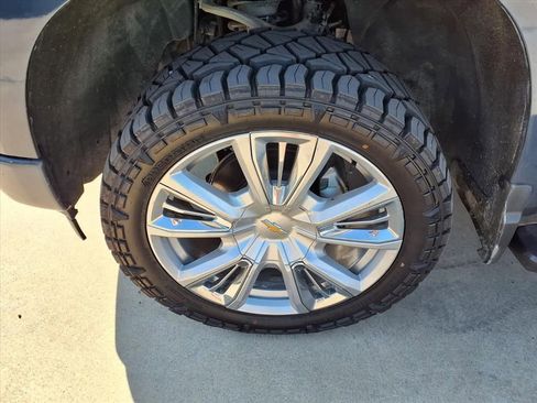 Used 2022 Chevrolet Silverado 1500 High Country w/ High Country Premium Package image 22