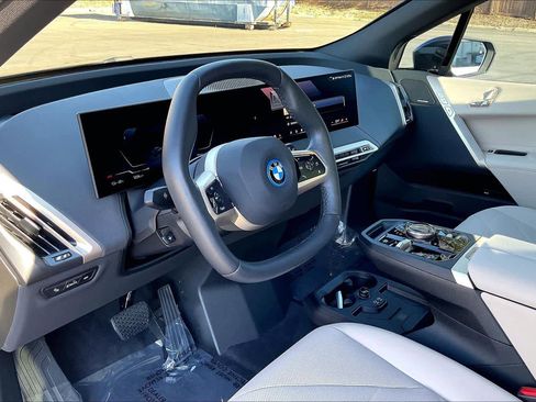 Used 2025 BMW iX xDrive50 w/ Convenience Package image 16