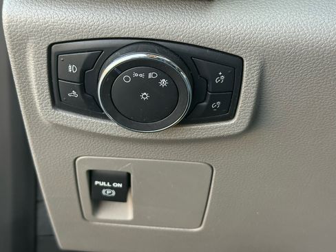 Used 2018 Ford F150 XLT w/ Trailer Tow Package image 24