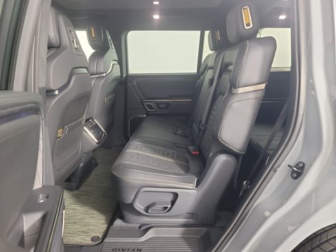 Used 2022 Rivian R1S Launch Edition AWD/4WD image 21
