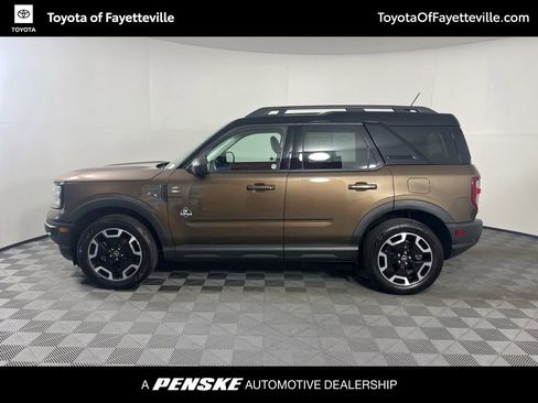 Used 2022 Ford Bronco Sport Outer Banks AWD/4WD image 2
