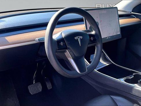 Used 2021 Tesla Model Y Long Range AWD/4WD image 14
