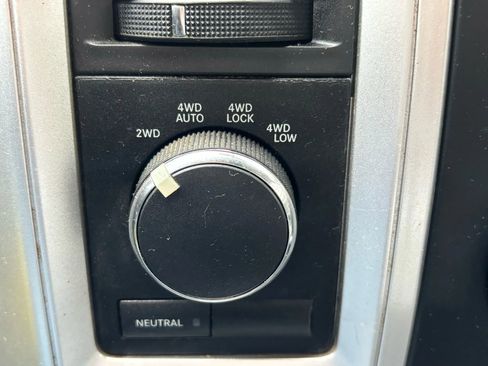 Used 2012 RAM 1500 Big Horn image 30