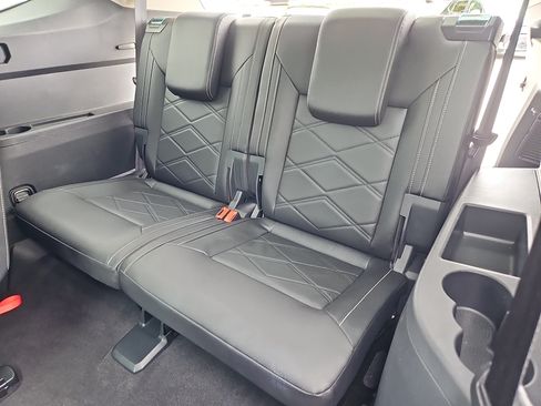 Certified 2026 Volkswagen Atlas SE AWD/4WD image 35