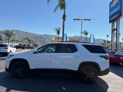Used 2023 Chevrolet Traverse LT image 6