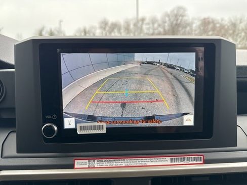 Used 2024 Toyota Tacoma SR image 25