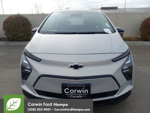 Used 2023 Chevrolet Bolt LT w/ Infotainment Package image 8