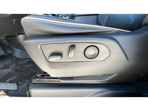 Used 2023 Chevrolet Tahoe Premier image 25