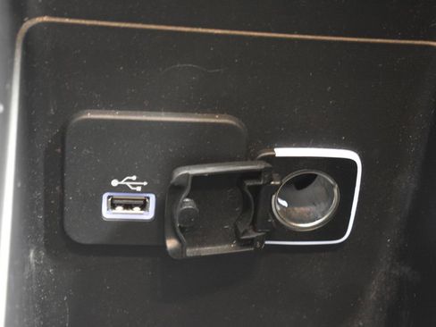 Used 2015 Chrysler 200 S w/ Navigation & Sound Group I image 44