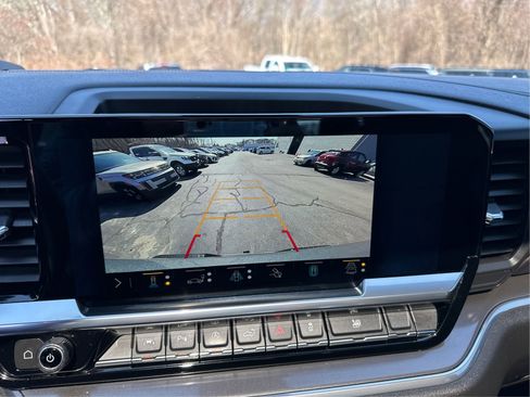 Used 2023 Chevrolet Silverado 1500 High Country w/ High Country Premium Package image 16