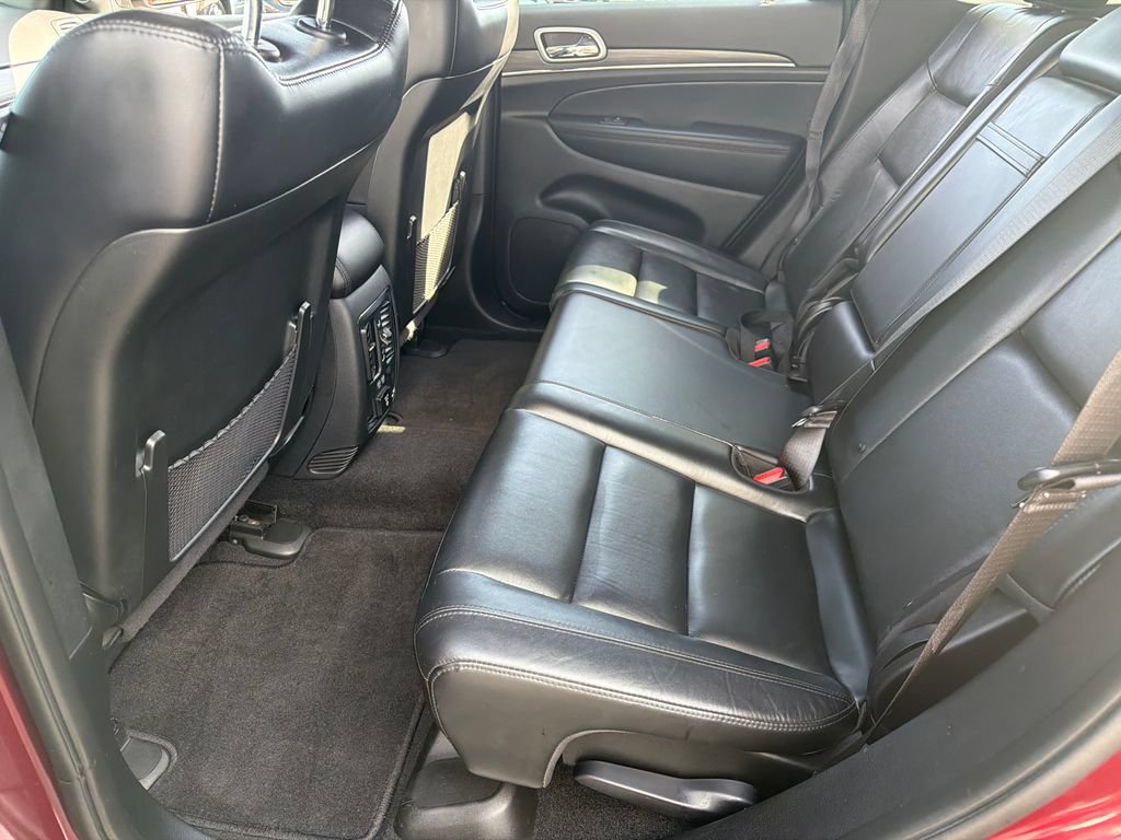 Used 2022 Jeep Grand Cherokee Limited w/ Tech Group AWD/4WD image 11