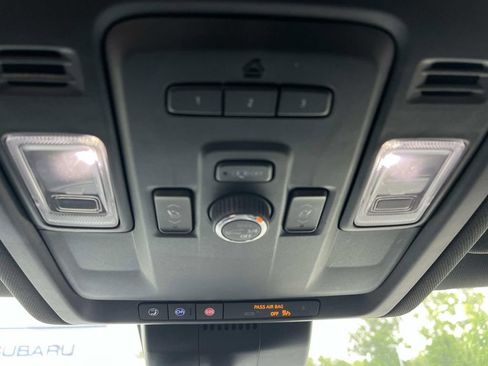 Used 2023 Chevrolet Tahoe Z71 w/ Luxury Package AWD/4WD image 17
