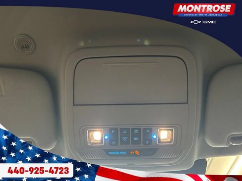 Used 2022 Ford Explorer XLT w/ Equipment Group 202A AWD/4WD image 18