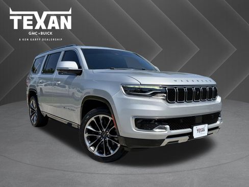 Used 2022 Jeep Wagoneer Series III w/ Premium Group I RWD image 1