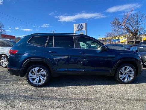 Used 2021 Volkswagen Atlas SE w/ Towing Package image 2