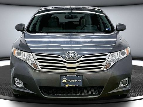 Used 2011 Toyota Venza w/ Premium Pkg #2 FWD image 2