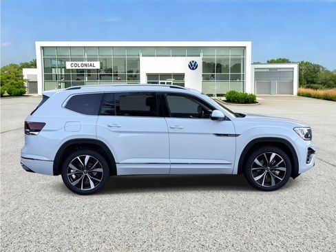 New 2026 Volkswagen Atlas SEL Premium R-Line image 6