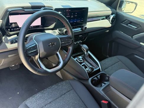 Used 2024 Chevrolet Colorado Z71 w/ Advanced Trailering Package AWD/4WD image 7