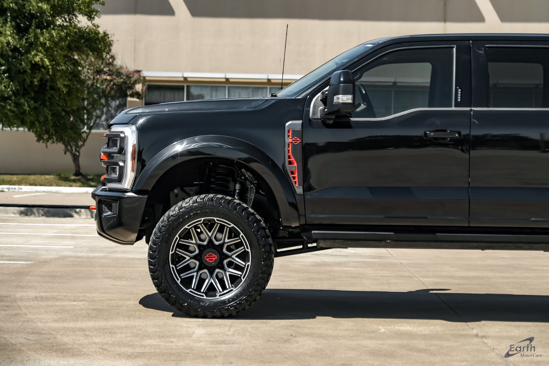 Used 2024 Ford F250 Lariat w/ Lariat Ultimate Package AWD/4WD image 8
