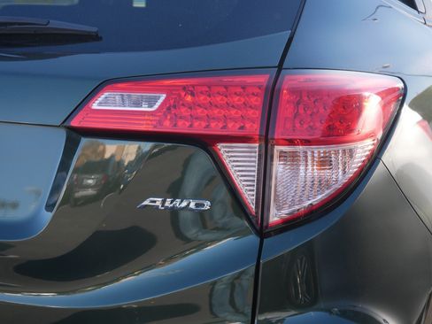 Used 2016 Honda HR-V EX image 17