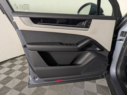 New 2026 Porsche Cayenne S AWD/4WD image 25