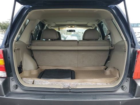 Used 2003 Ford Escape XLT image 7