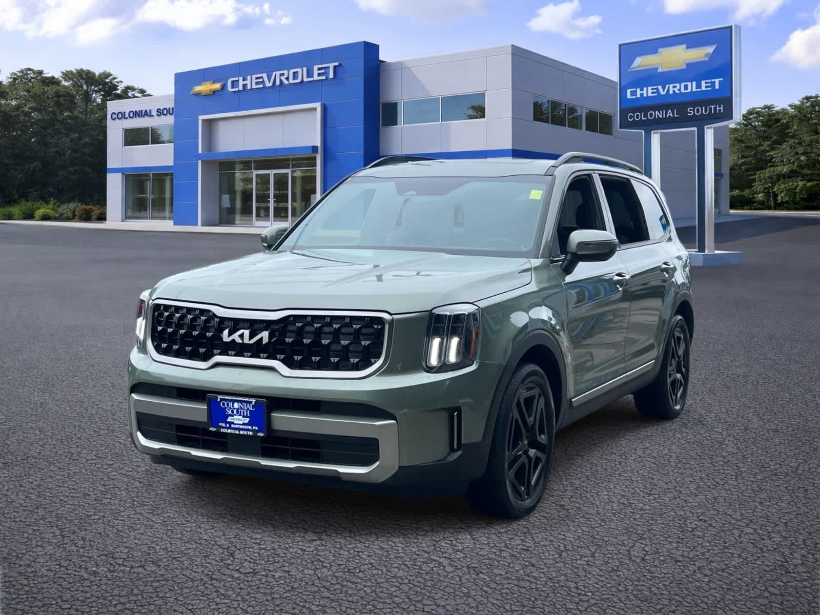 Used 2023 Kia Telluride EX X-Line AWD/4WD image 2