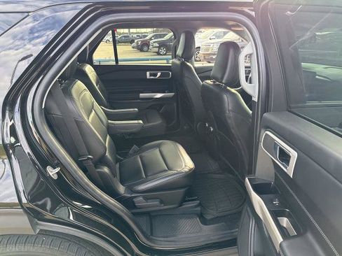 Certified 2022 Ford Explorer XLT w/ Equipment Group 202A image 12