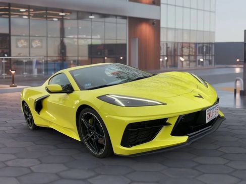 Used 2022 Chevrolet Corvette Stingray Premium Cpe w/ 3LT RWD image 7