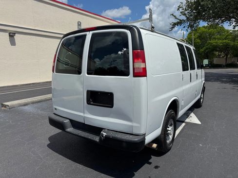 Used 2014 Chevrolet Express 2500 image 6