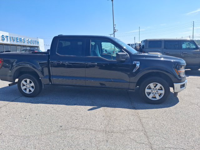 Used 2025 Ford F150 XLT RWD image 2