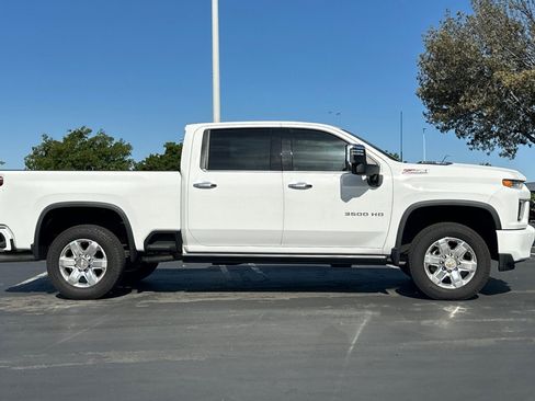 Used 2022 Chevrolet Silverado 3500 LTZ w/ Z71 Chrome Sport Edition AWD/4WD image 3
