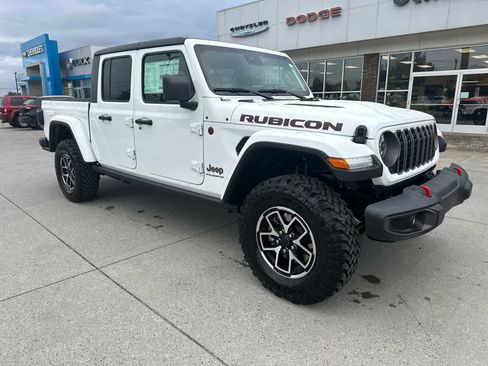 New 2025 Jeep Gladiator Rubicon w/ Convenience Group image 1