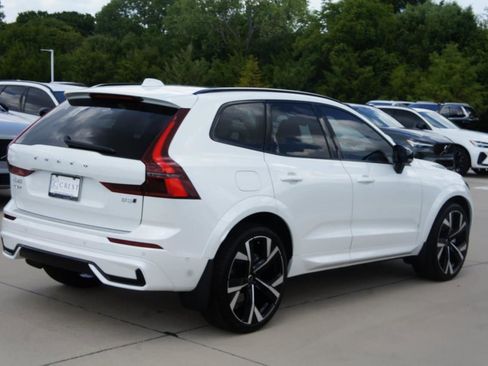 New 2026 Volvo XC60 B5 Ultra w/ Protection Package Premier image 4