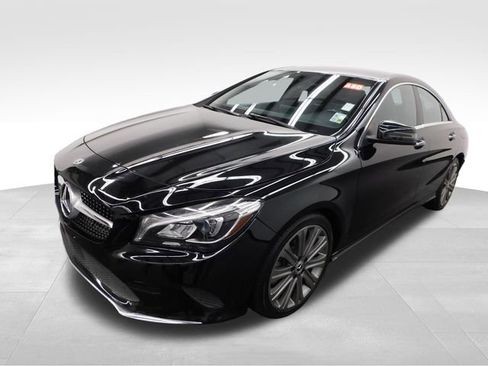 Used 2019 Mercedes-Benz CLA 250 4MATIC w/ Premium Package image 4