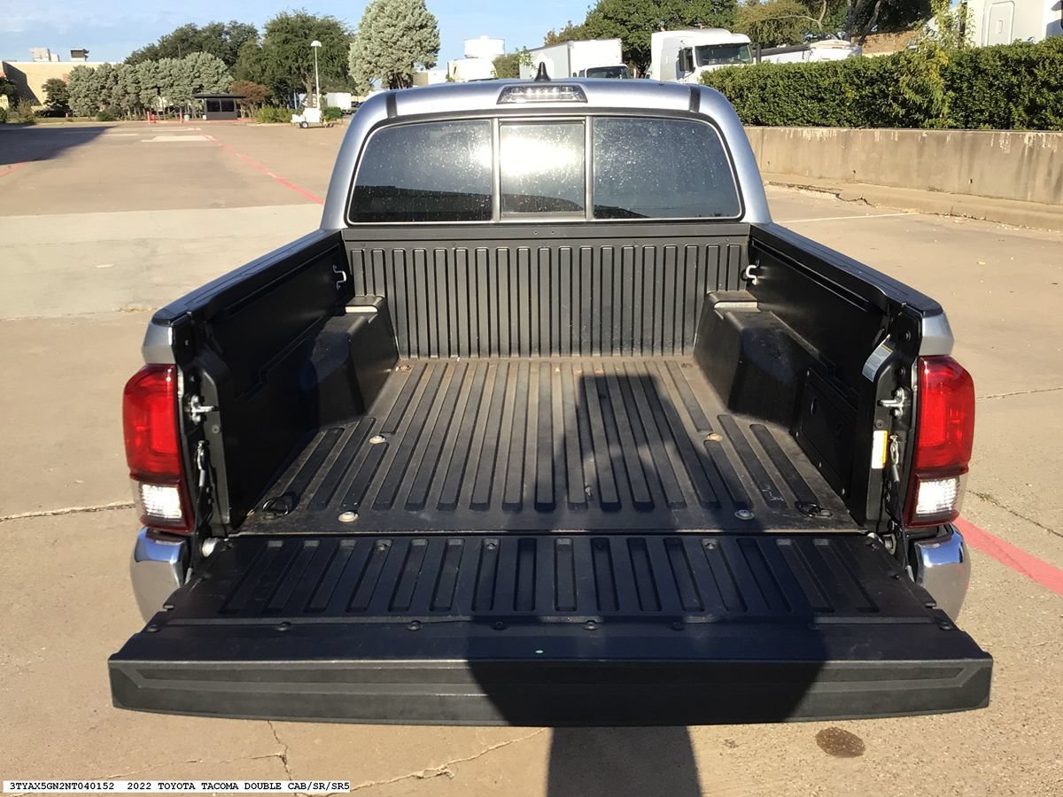 Used 2022 Toyota Tacoma SR5 w/ SR5 Appearance Package (SM) RWD image 9