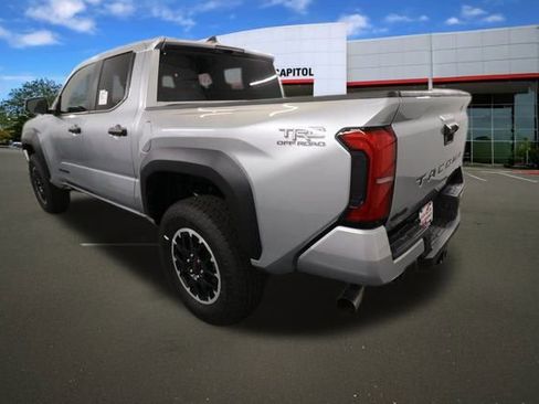 New 2025 Toyota Tacoma TRD Off-Road image 17