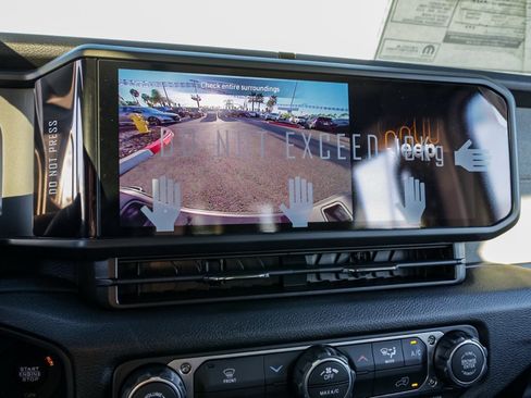 New 2026 Jeep Gladiator Sport image 27