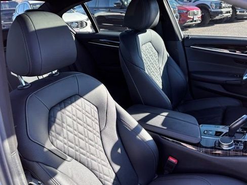 Used 2023 BMW 530e xDrive 530e iPerformance image 24