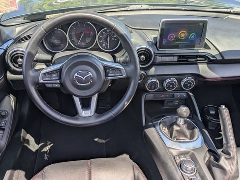 Used 2017 MAZDA MX-5 Miata Grand Touring RWD image 20