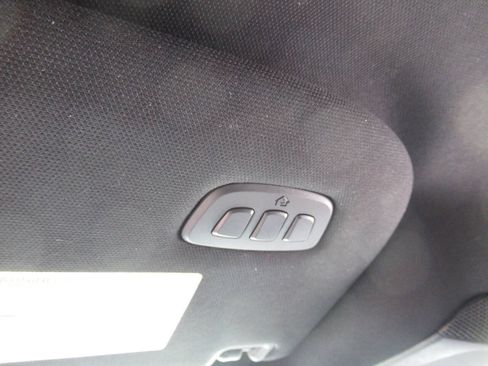 Used 2019 Ford Expedition XLT w/ Equipment Group 202A AWD/4WD image 26